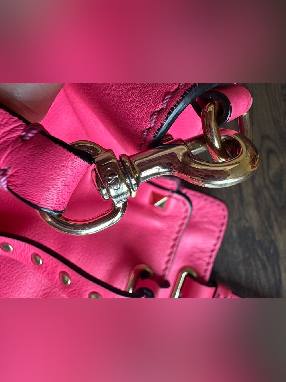 Valentino Garavani Rockstud  Small Leather Tote Bag Pink - Picture 15 of 15